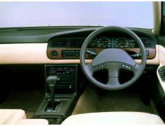 Nissan Laurel (1989 - 1993)