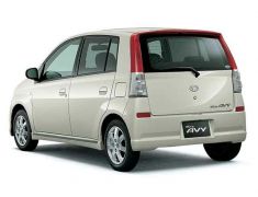 Daihatsu Mira Avvy (2002 - 2006)