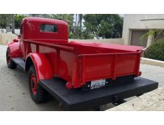 Dodge Power Wagon / W100 / W200 (1946 - 1980)