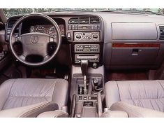 Acura SLX (1996 - 1999)